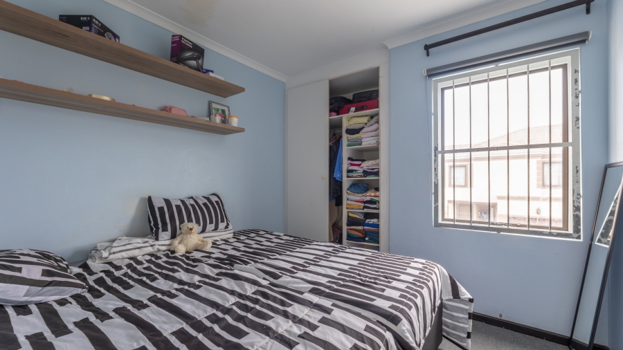 2 Bedroom Property for Sale in Parklands Western Cape
